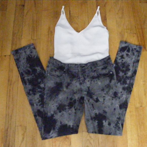 Forever 21 Black and Grey Jeans EUC - Picture 6 of 8